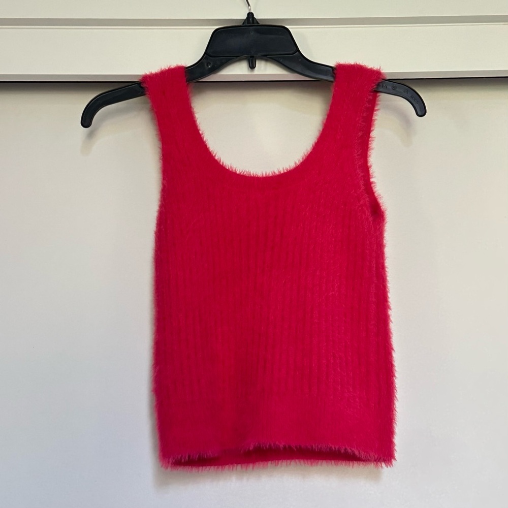 NWOT Fuzzy Fuschia MNG Tank Top